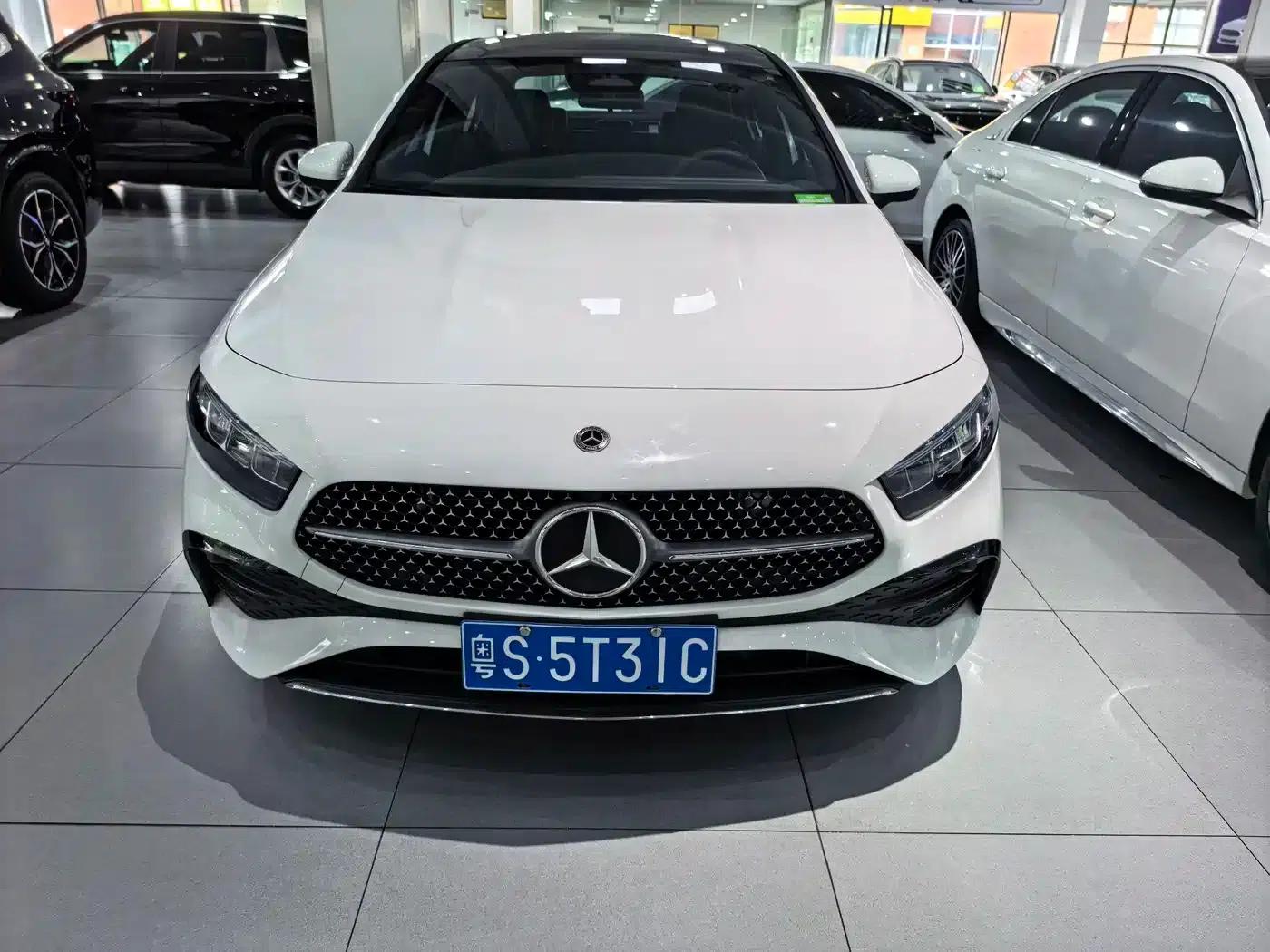 Mercedes-Benz A-Class 2024 A 200 L Fashion Edition — миниатюра 2