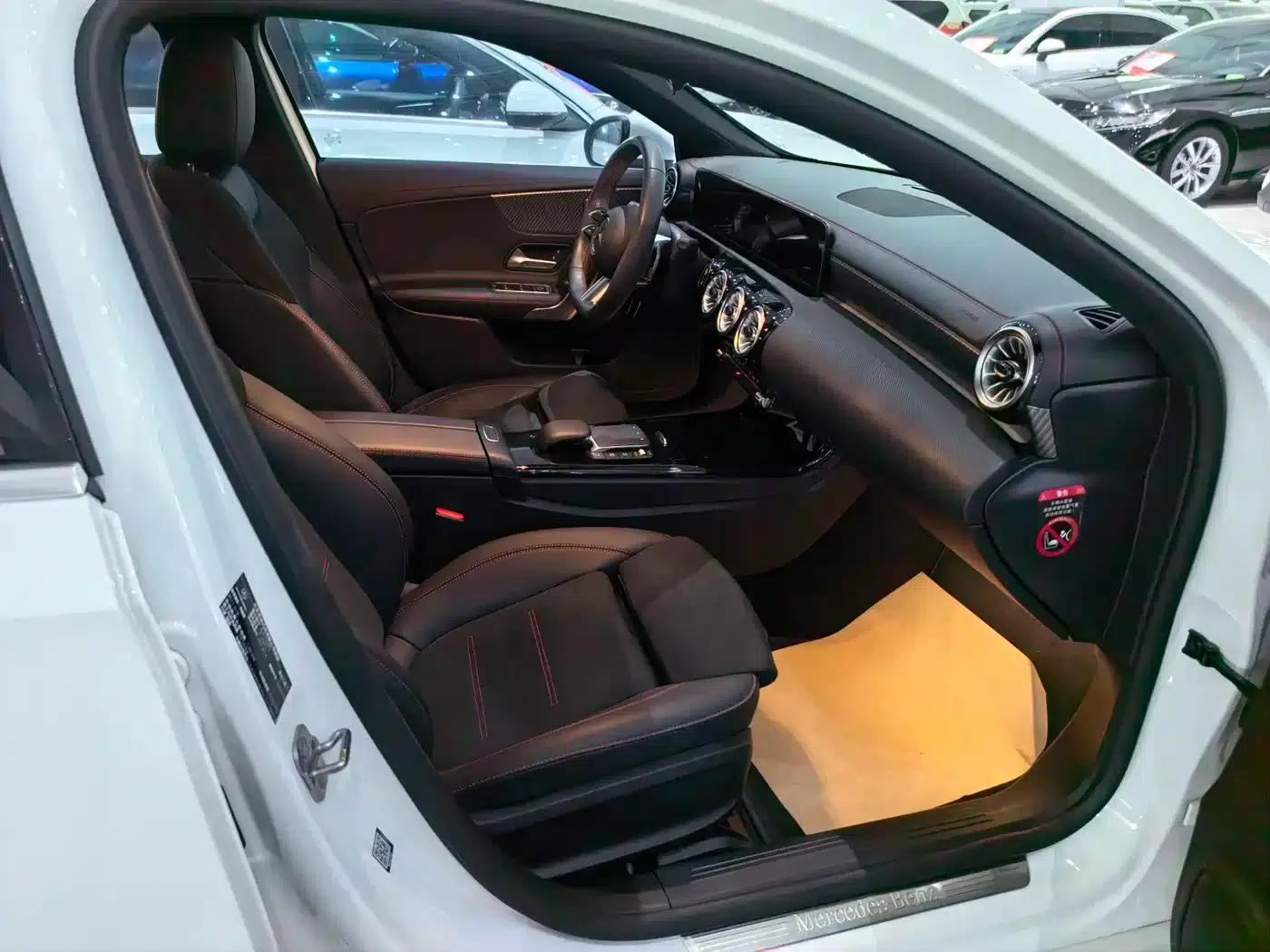Mercedes-Benz A-Class 2024 A 200 L Fashion Edition — миниатюра 11