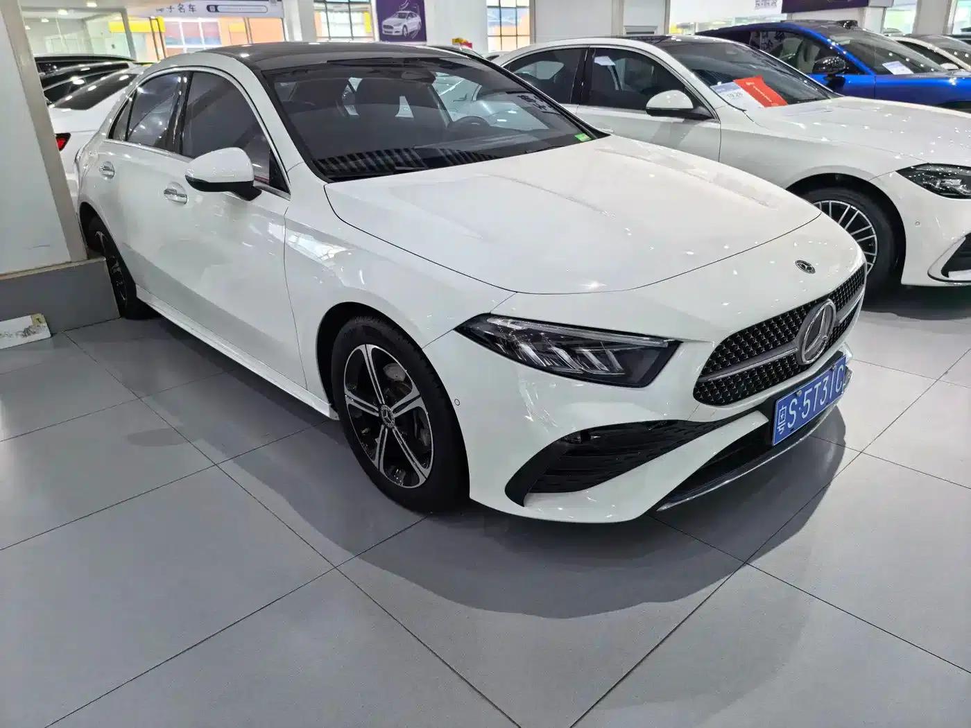 Mercedes-Benz A-Class 2024 A 200 L Fashion Edition — миниатюра 3