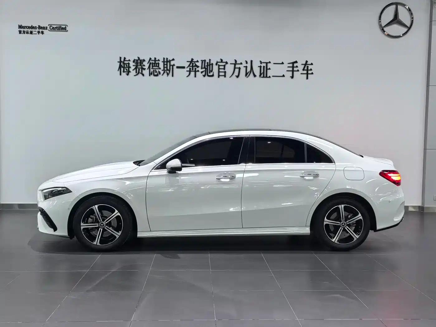 Mercedes-Benz A-Class 2024 A 200 L Fashion Edition — миниатюра 3