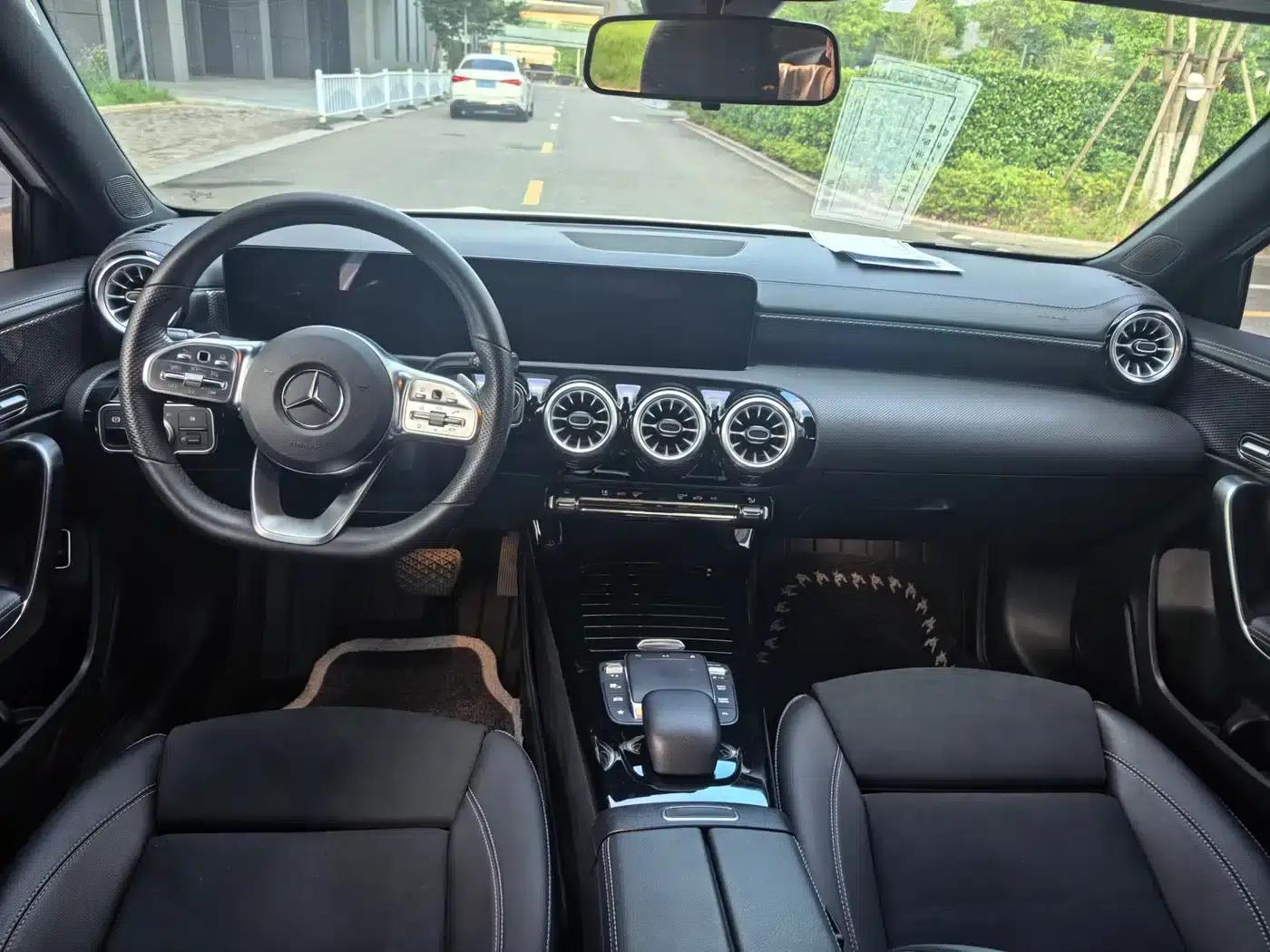 2023 Mercedes-Benz A-Class A 200 L Dynamic — миниатюра 12