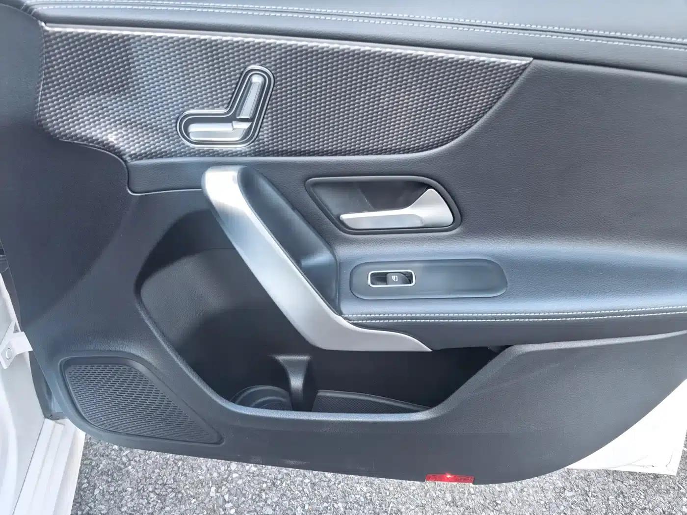 2023 Mercedes-Benz A-Class A 200 L Dynamic — миниатюра 18