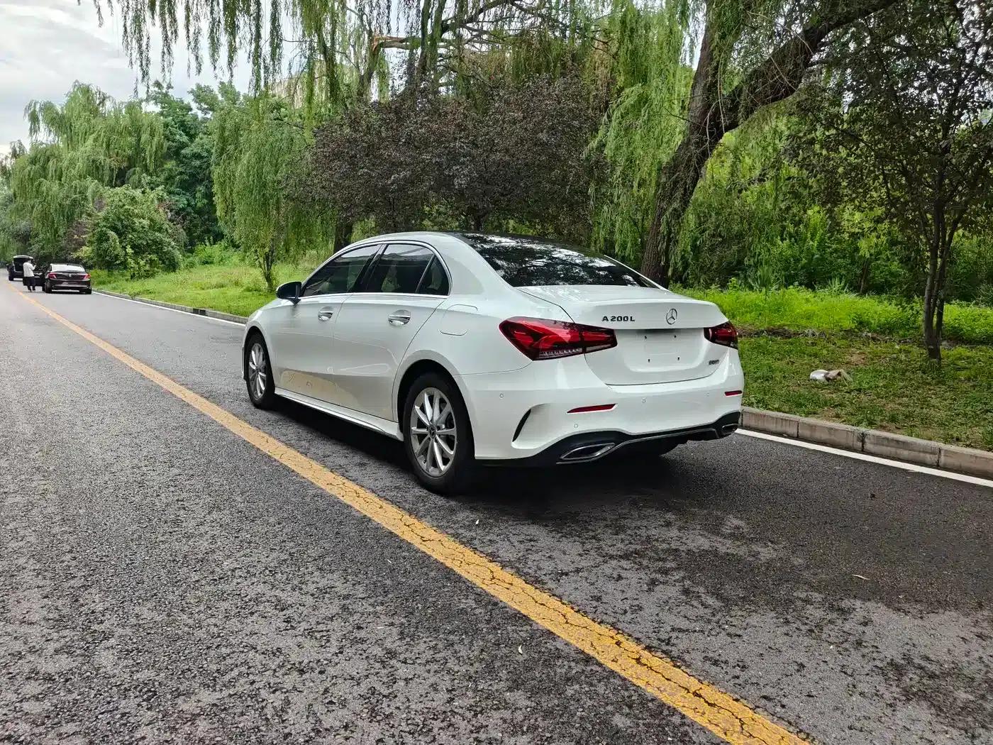 Mercedes-Benz A-Class 2020 A 200 L Sport Sedan — миниатюра 16