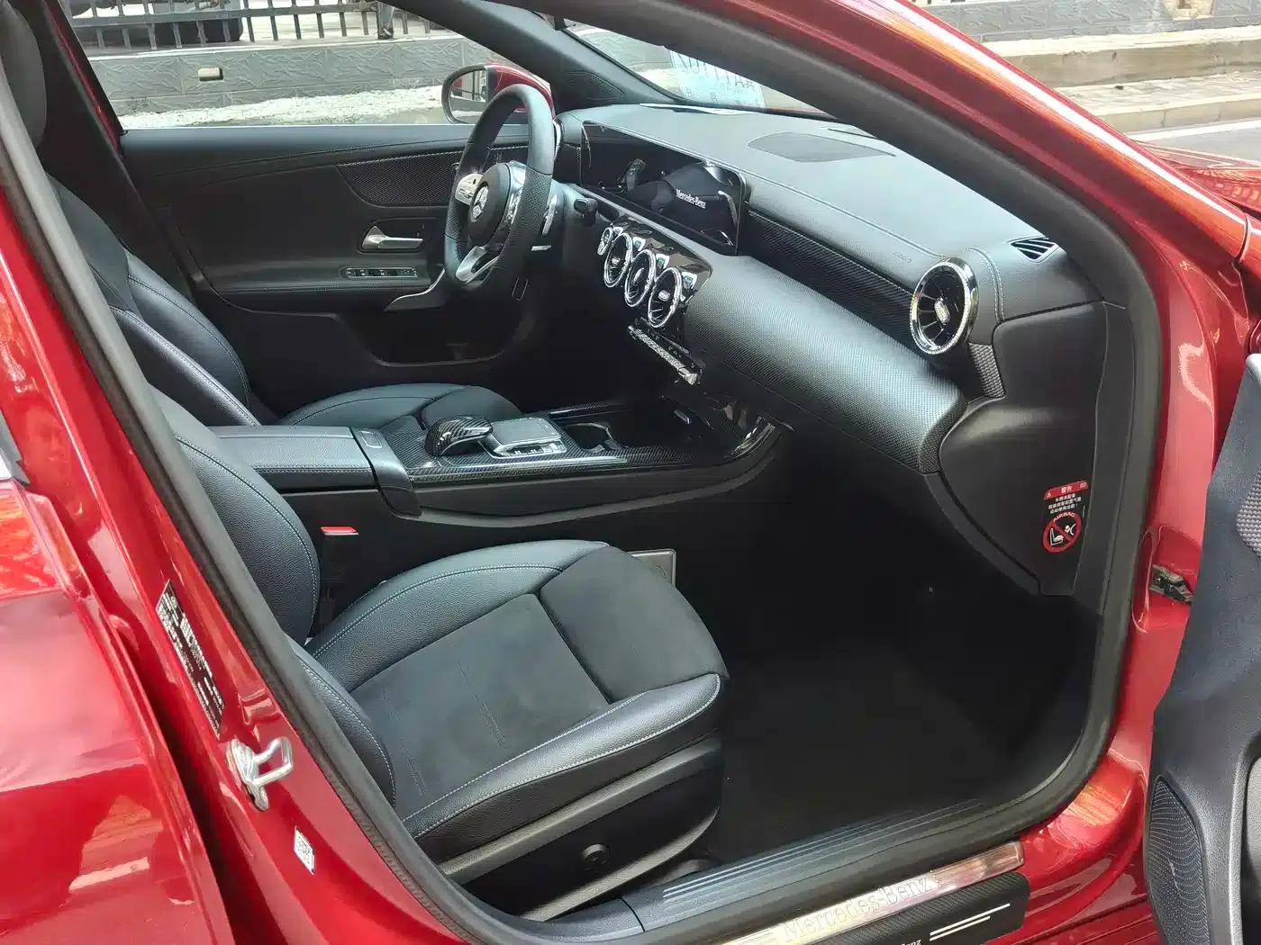 2019 Mercedes-Benz A-Class A 200 L Sport Sedan — миниатюра 13