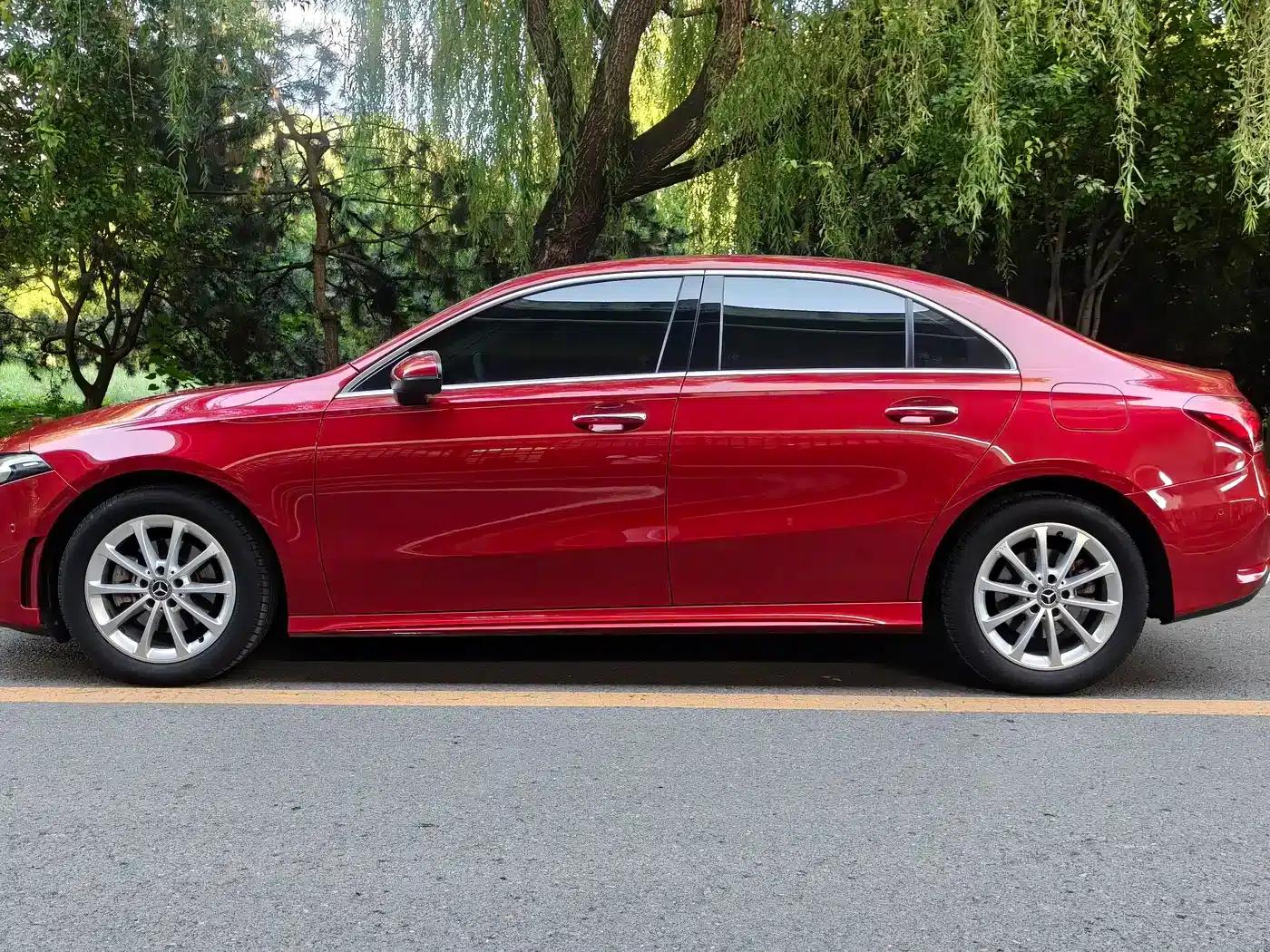2019 Mercedes-Benz A-Class A 200 L Sport Sedan — миниатюра 15