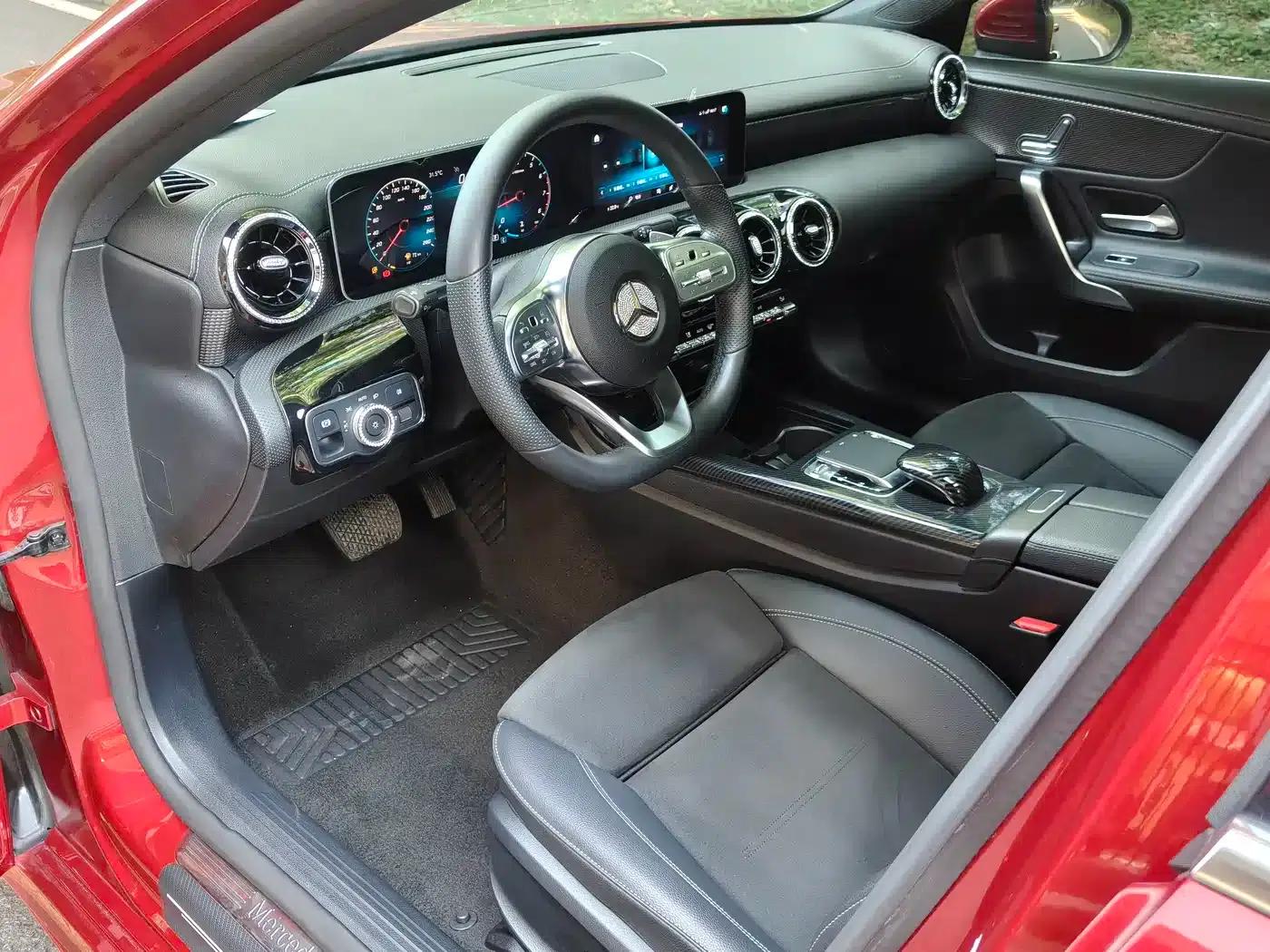 2019 Mercedes-Benz A-Class A 200 L Sport Sedan — миниатюра 9