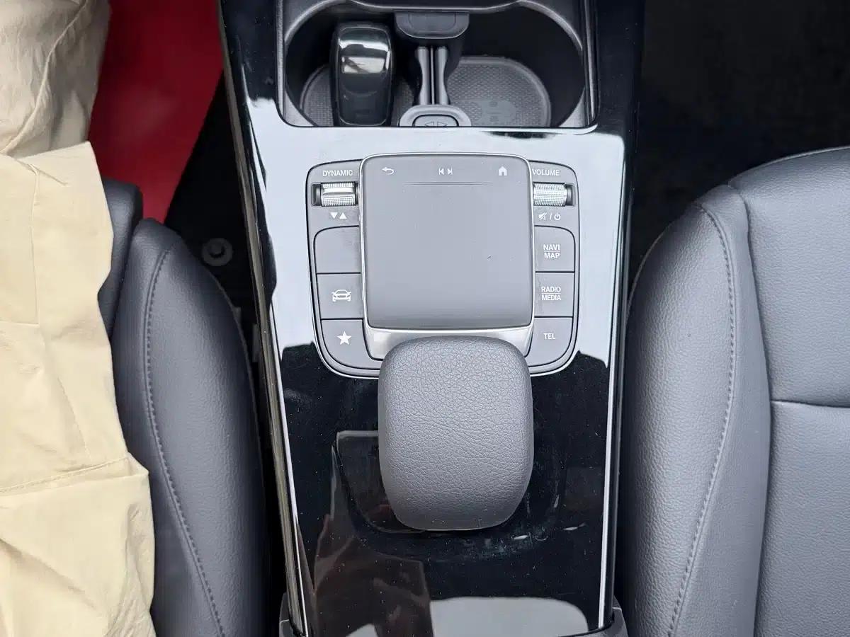 2023 Mercedes-Benz A-Class A 180 L — миниатюра 25
