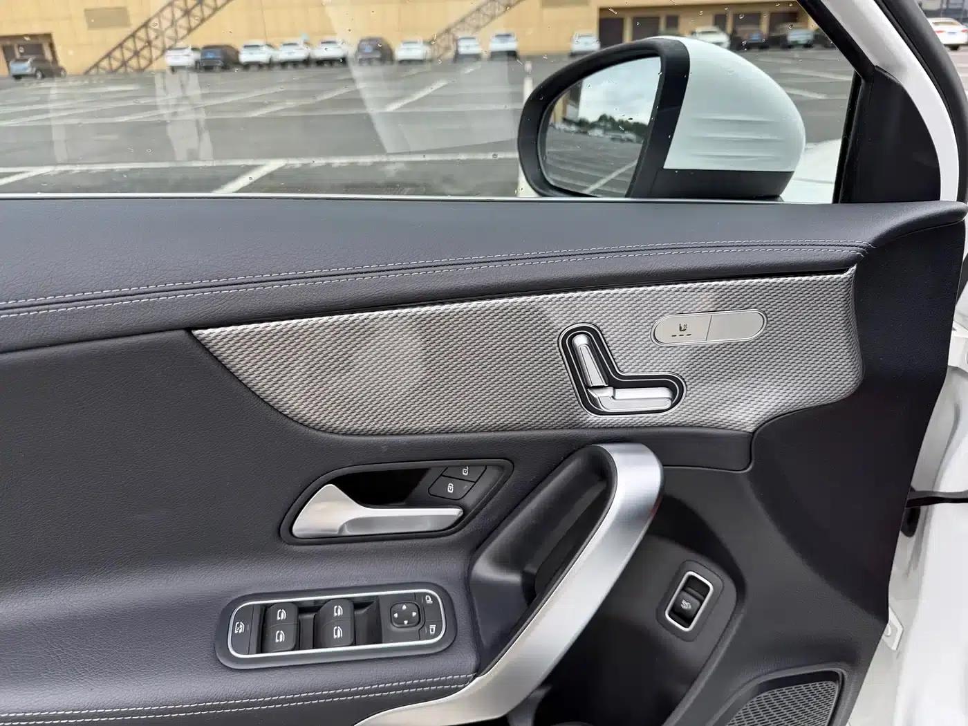 2023 Mercedes-Benz A-Class A 180 L — миниатюра 10