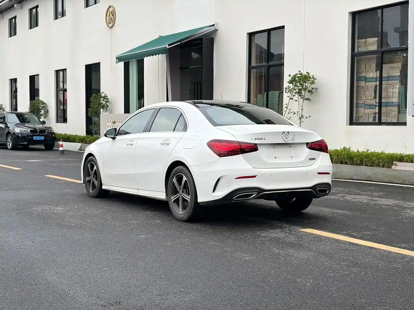 2023 Mercedes-Benz A-Class A 200 L Fashion Edition — миниатюра 7