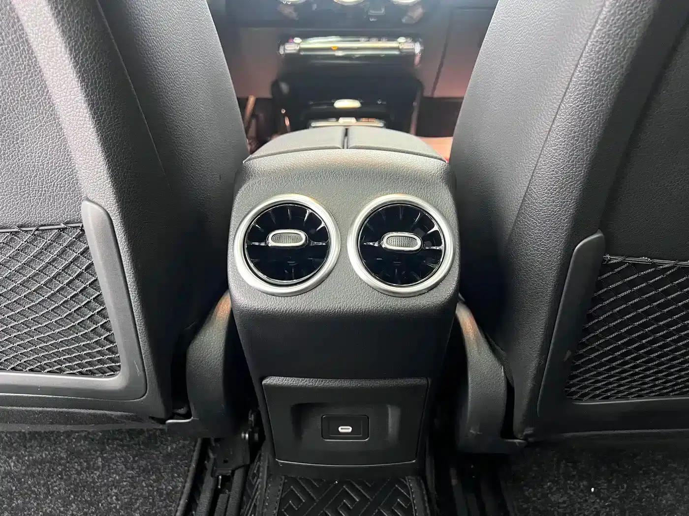 2023 Mercedes-Benz A-Class A 180 L — миниатюра 14
