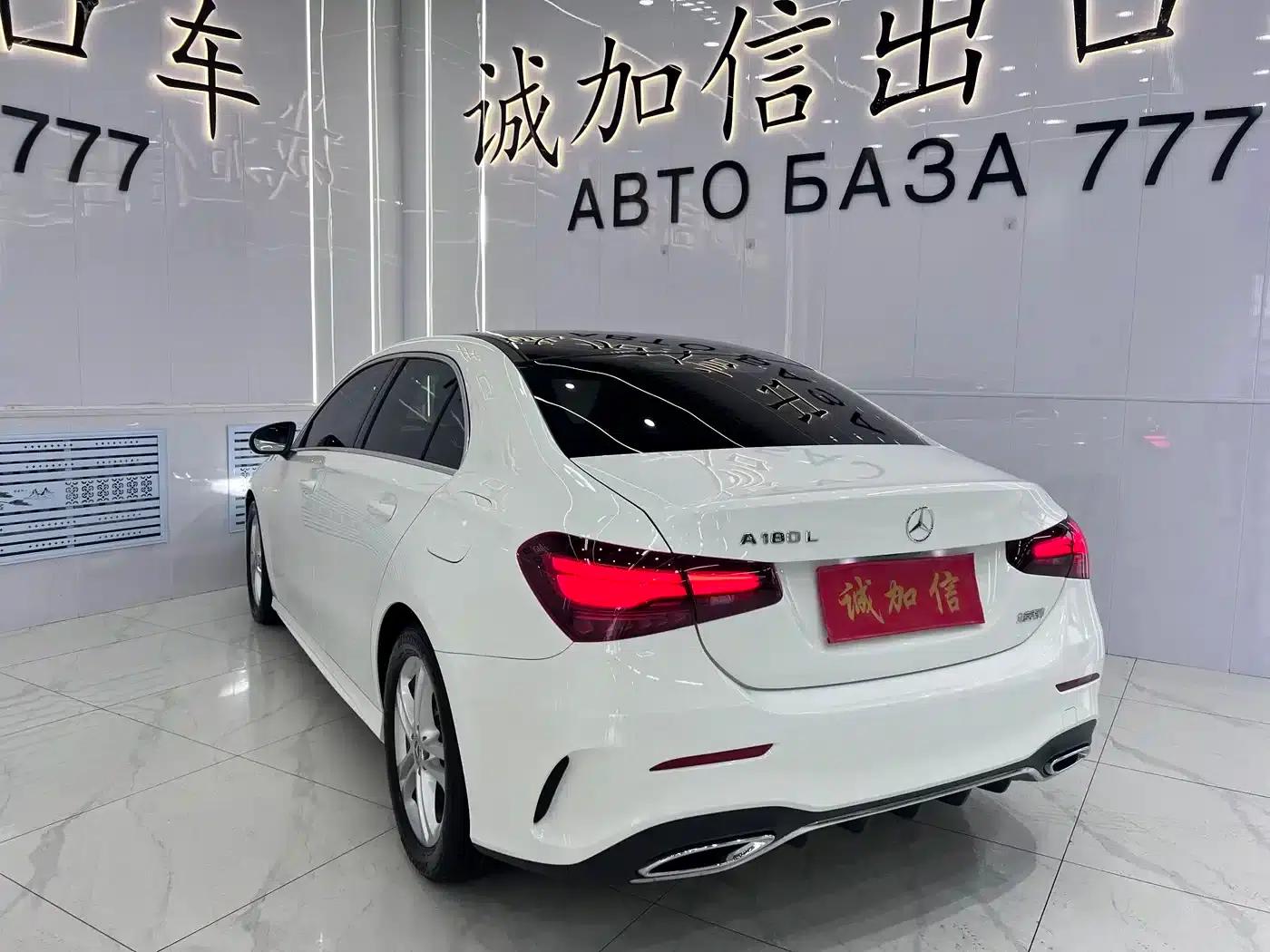 2023 Mercedes-Benz A-Class A 180 L — миниатюра 6