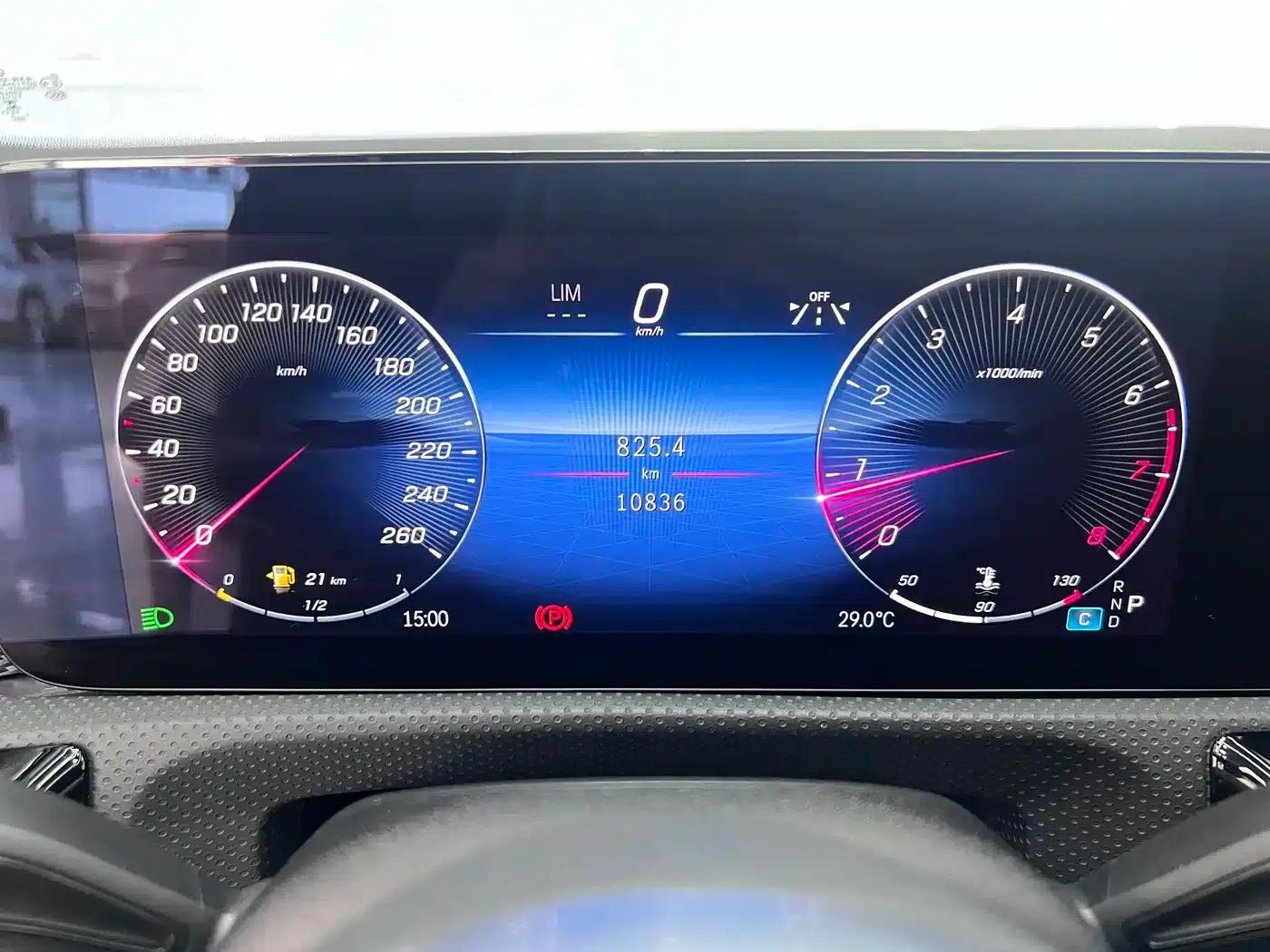 2023 Mercedes-Benz A-Class A 180 L — миниатюра 10