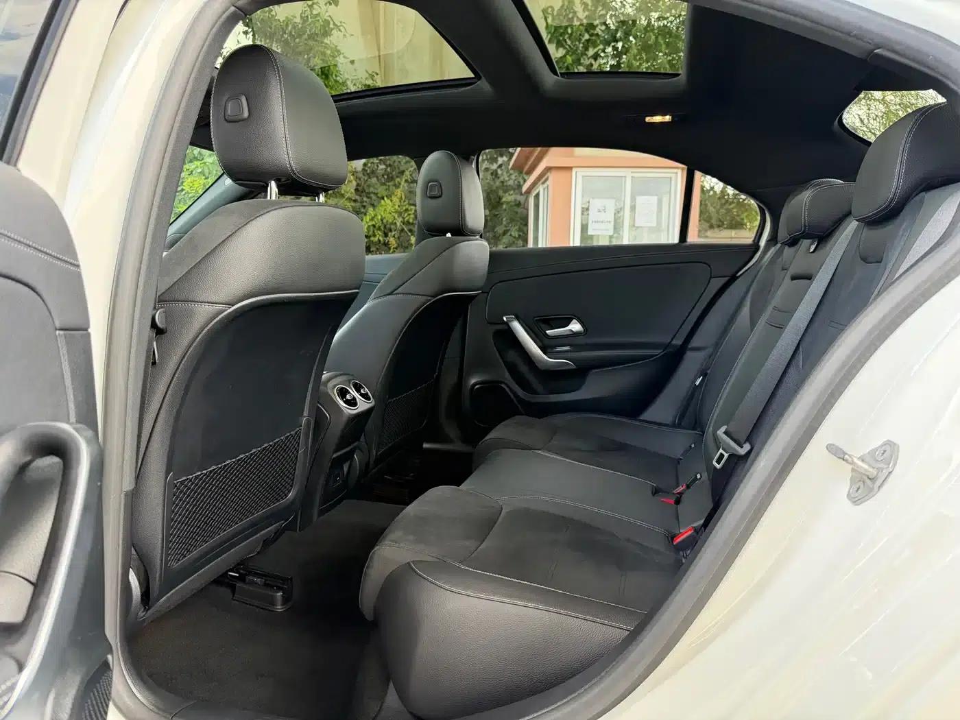 Mercedes-Benz A-Class 2021 A 200 L Sport Sedan Fashion Edition — миниатюра 10