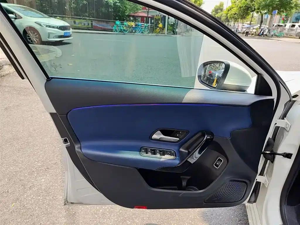 2022 Mercedes-Benz A-Class A 180 L — миниатюра 6