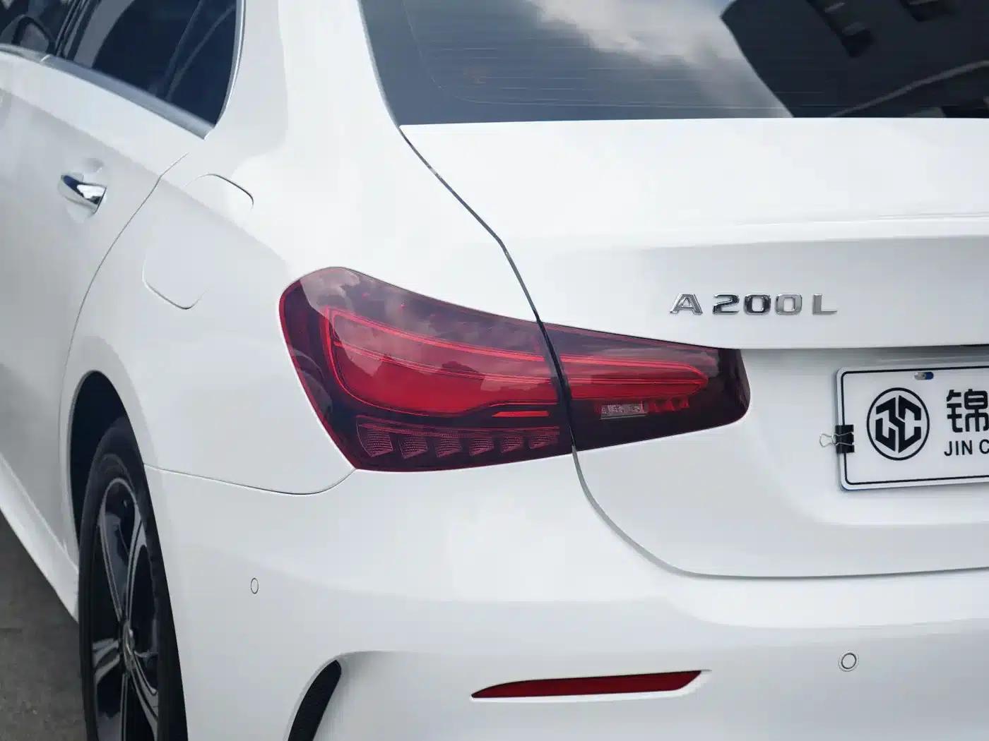 2023 Mercedes-Benz A-Class A 200 L Fashion Edition — миниатюра 14