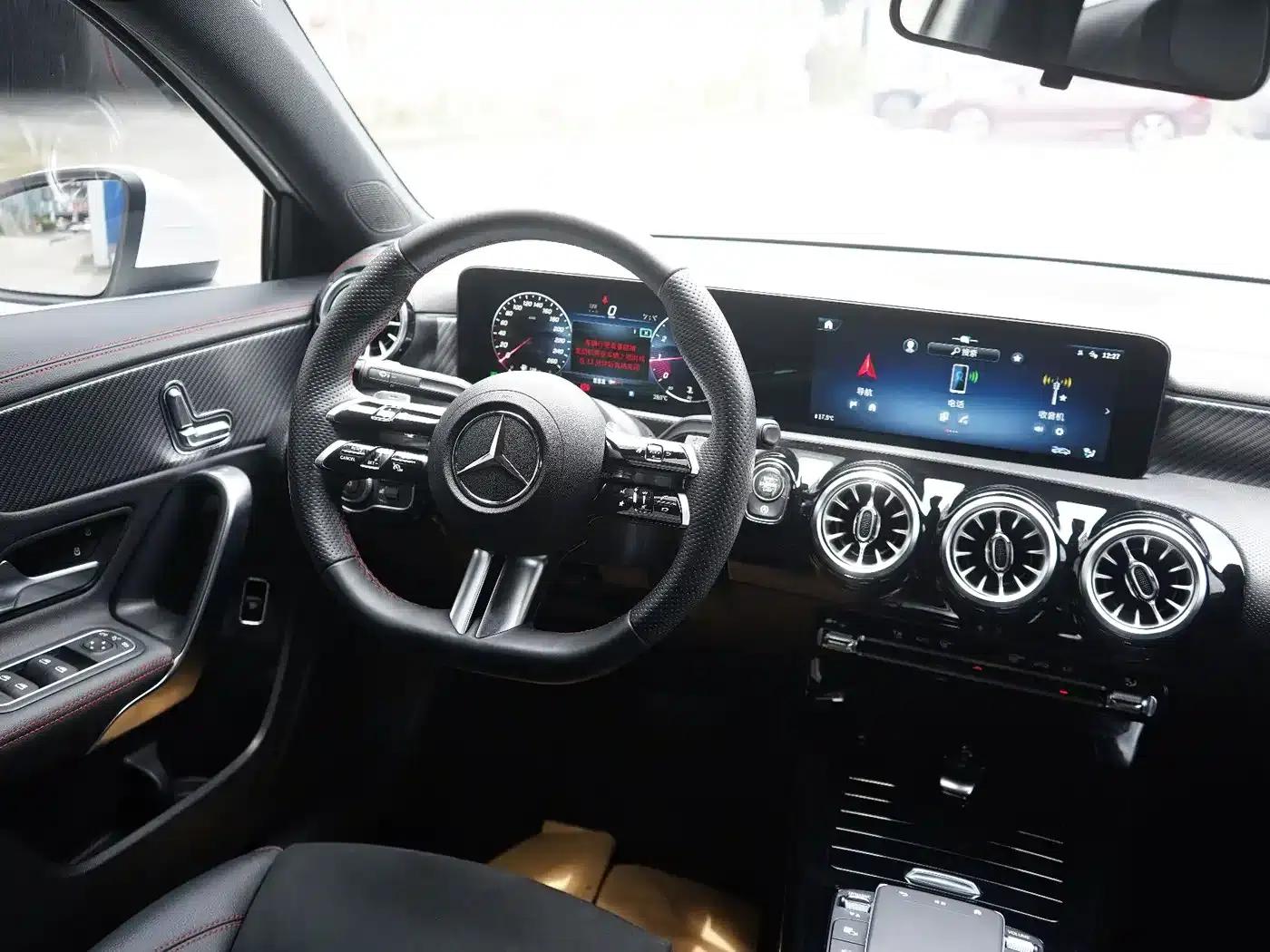 2023 Mercedes-Benz A-Class A 200 L Fashion Edition — миниатюра 19