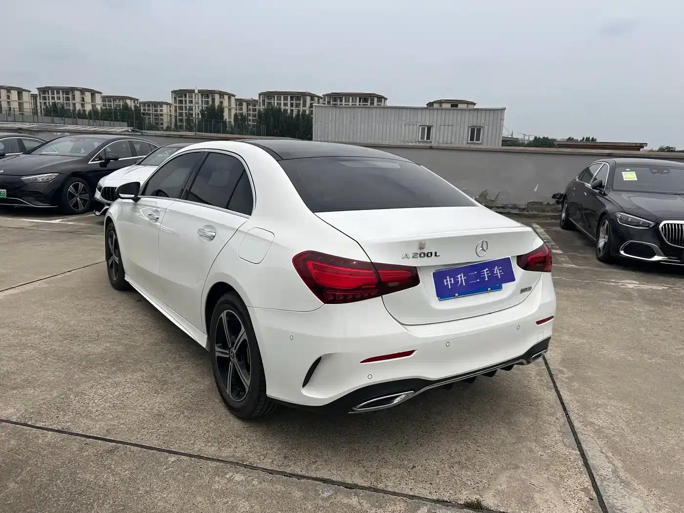 Mercedes-Benz A-Class 2024 A 200 L Fashion Edition — миниатюра 2
