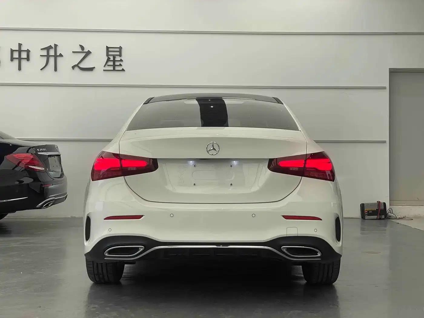 Mercedes-Benz A-Class 2024 A 200 L Fashion Edition — миниатюра 3