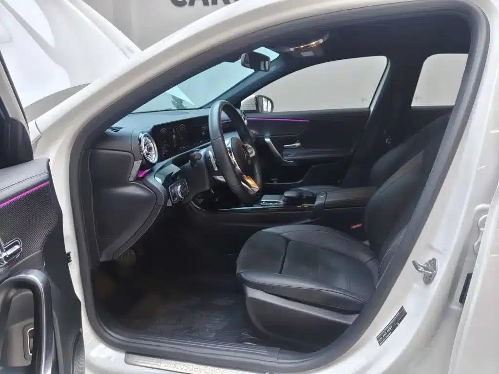 Mercedes-Benz A-Class 2020 A 200 L Sport Sedan — миниатюра 12
