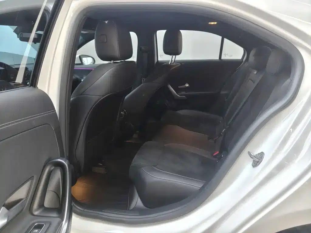 Mercedes-Benz A-Class 2020 A 200 L Sport Sedan — миниатюра 13