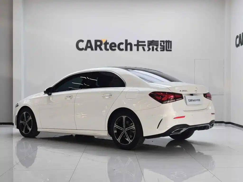 Mercedes-Benz A-Class 2020 A 200 L Sport Sedan — миниатюра 17