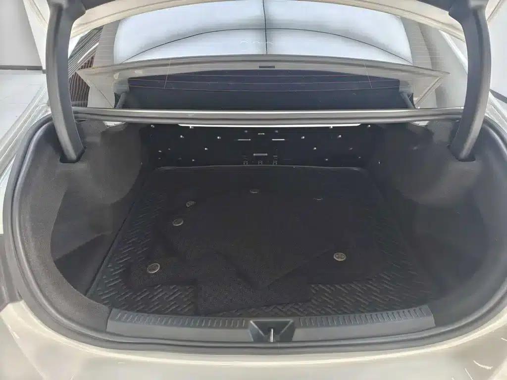 Mercedes-Benz A-Class 2020 A 200 L Sport Sedan — миниатюра 19