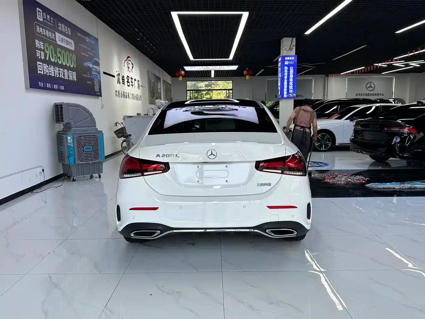 Mercedes-Benz A-Class 2022 Facelift II A 200 L Sport Sedan Fashion Edition — миниатюра 8