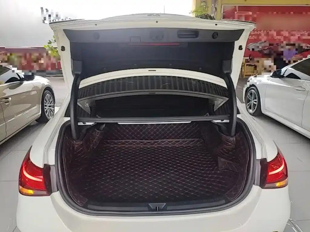 Mercedes-Benz A-Class 2021 Facelift A 180 L Sport Sedan — миниатюра 19