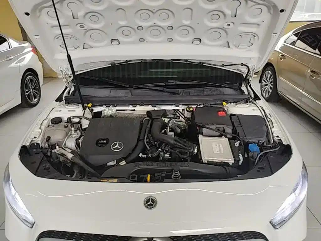 Mercedes-Benz A-Class 2021 Facelift A 180 L Sport Sedan — миниатюра 20