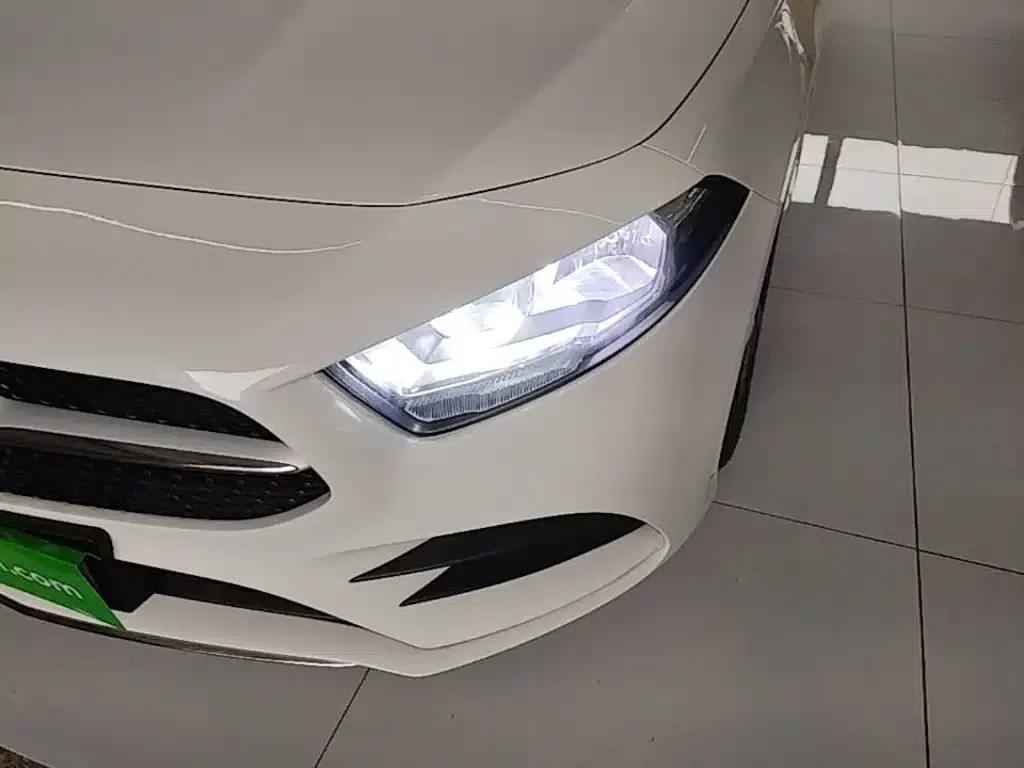 Mercedes-Benz A-Class 2021 Facelift A 180 L Sport Sedan — миниатюра 24