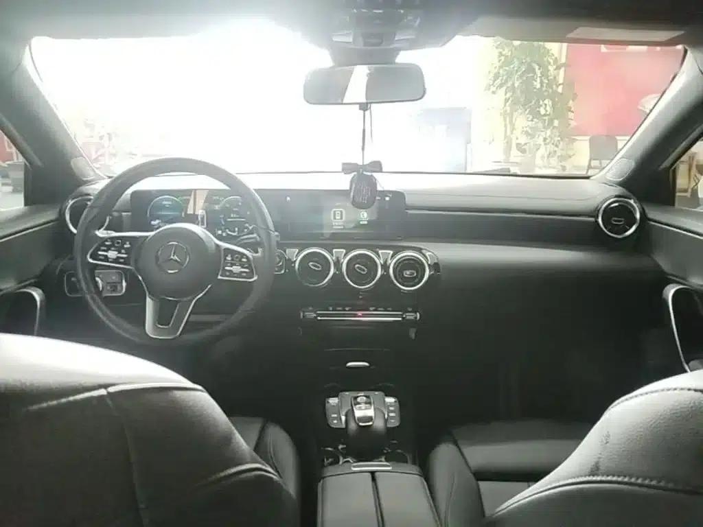 Mercedes-Benz A-Class 2021 Facelift A 180 L Sport Sedan — миниатюра 10