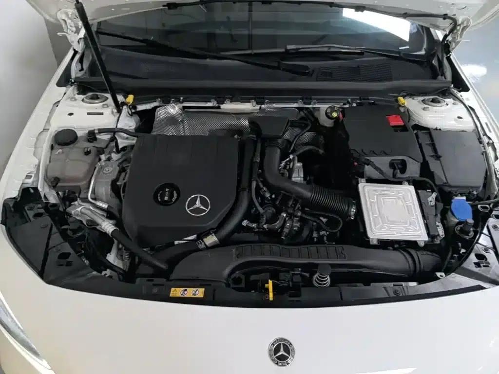 Mercedes-Benz A-Class 2022 Facelift A 200 L Sport Sedan Fashion Model — миниатюра 20