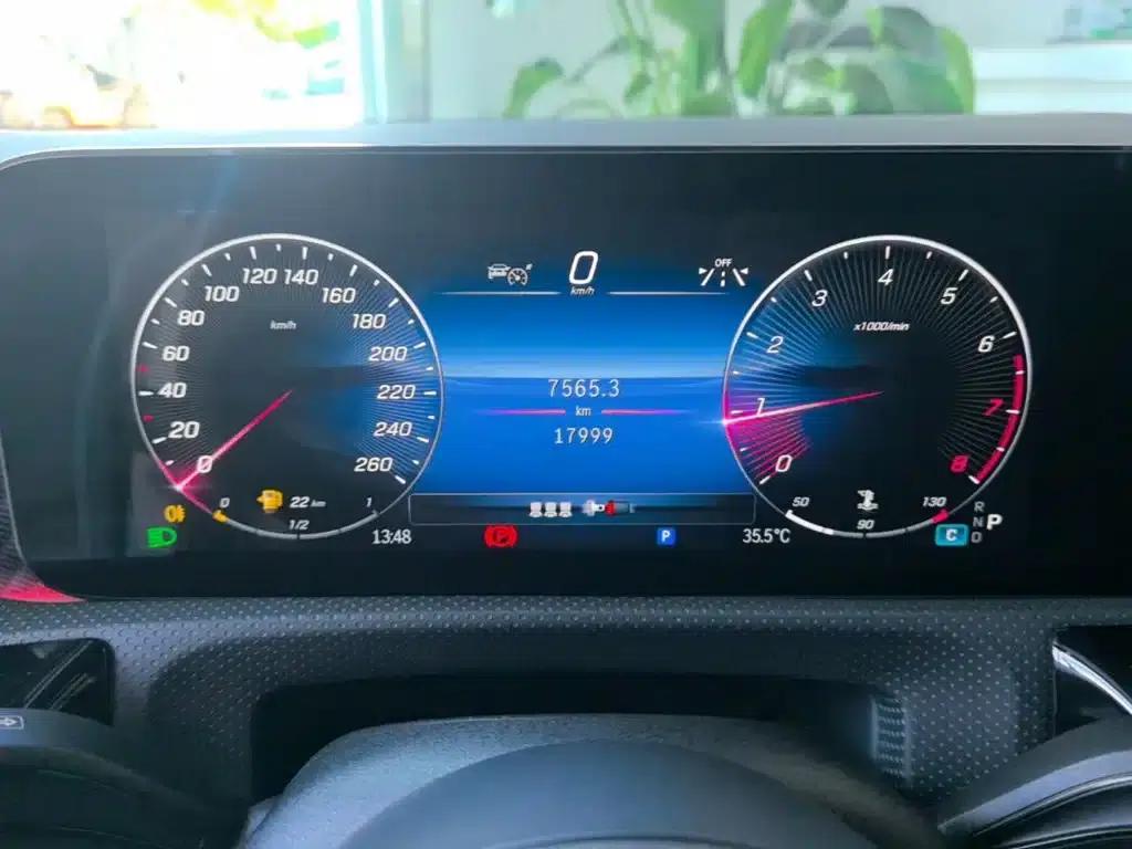 2023 Mercedes-Benz A-Class A 200 L Fashion Edition — миниатюра 12