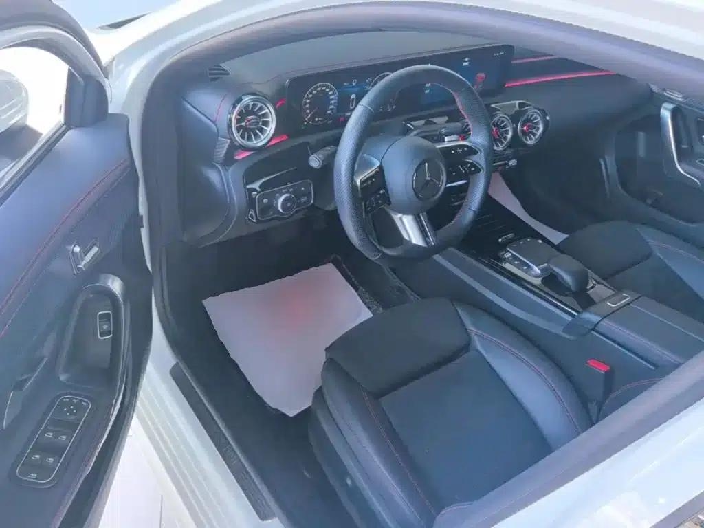 2023 Mercedes-Benz A-Class A 200 L Fashion Edition — миниатюра 16