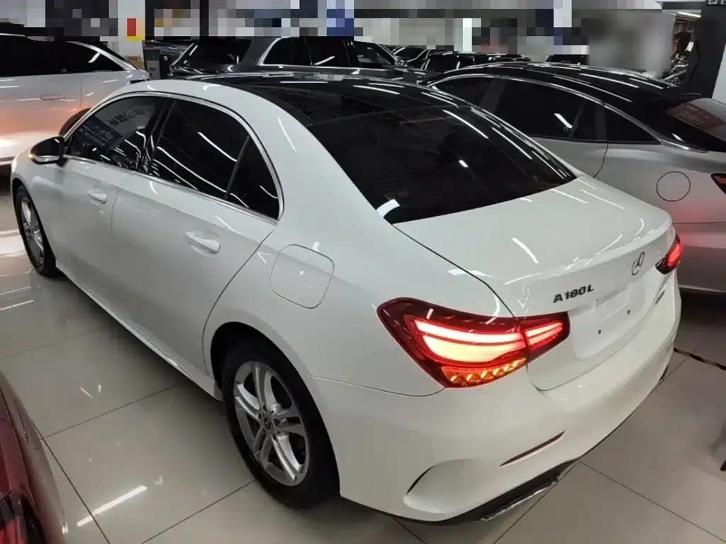 2024 Mercedes-Benz A-Class Facelift A 180 L — миниатюра 5