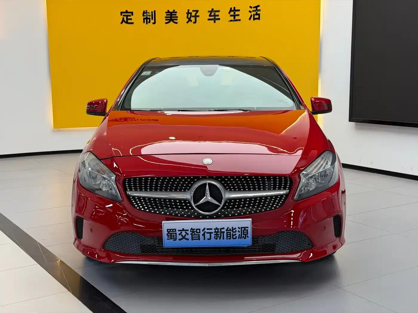 Imported Mercedes-Benz A-Class 2016 A 180 — миниатюра 2