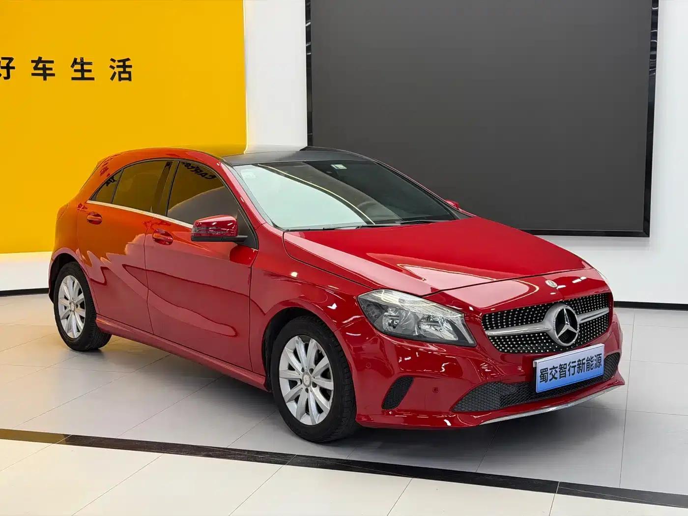 Imported Mercedes-Benz A-Class 2016 A 180 — миниатюра 3