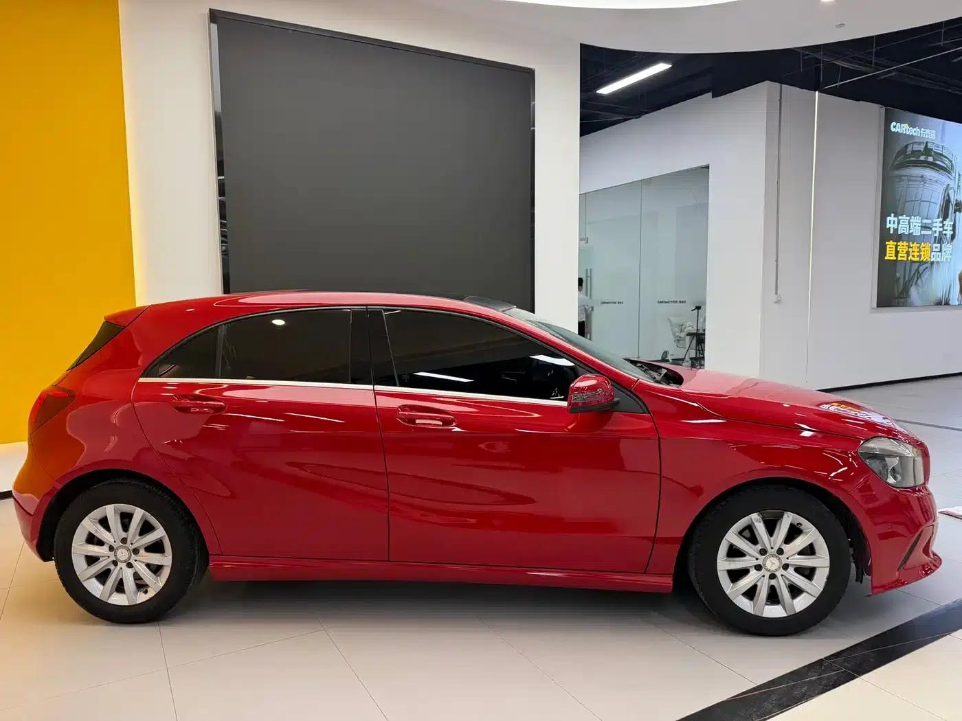 Imported Mercedes-Benz A-Class 2016 A 180 — миниатюра 4