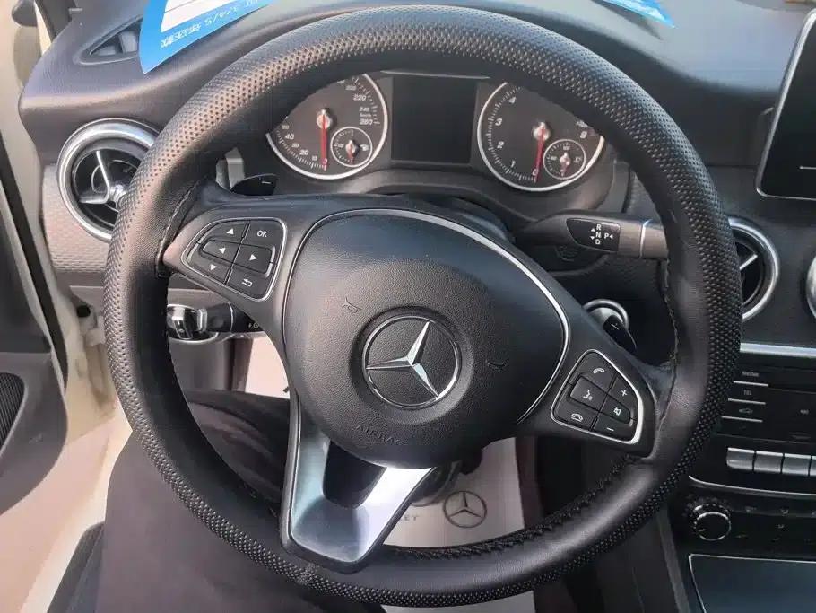 Mercedes-Benz A-Class (Imported) 2018 A 200 Dynamic — миниатюра 15