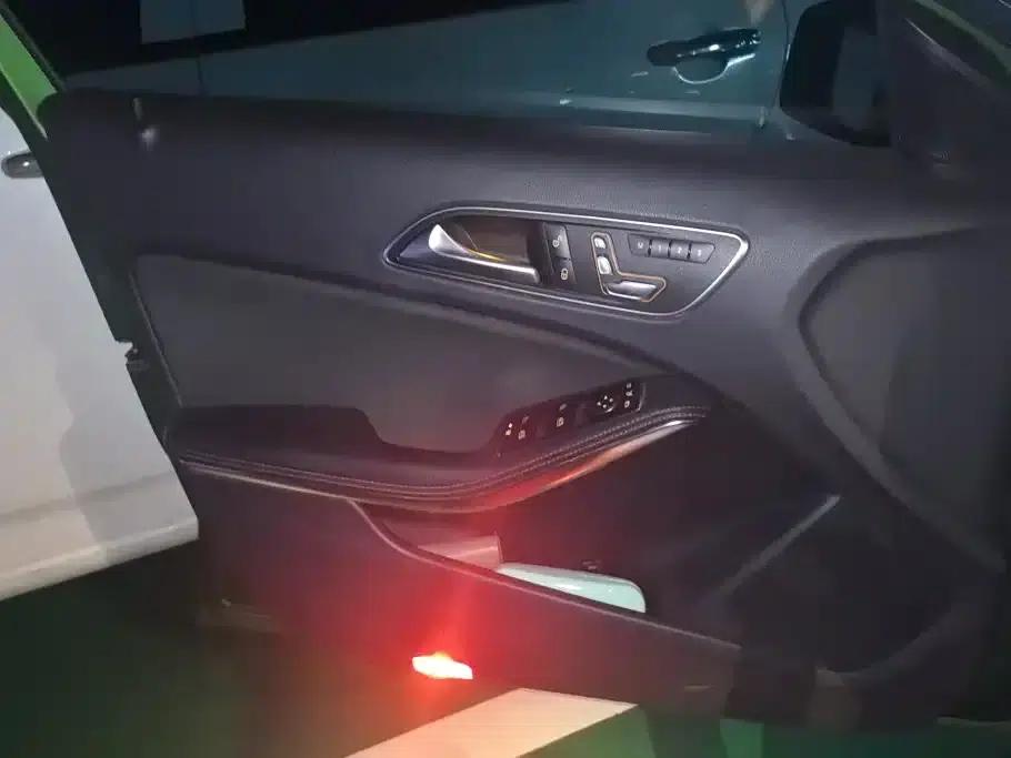 Imported Mercedes-Benz A-Class 2016 A 200 Sport — миниатюра 7
