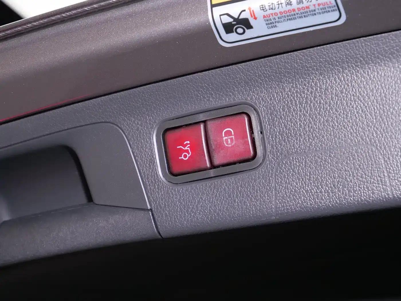 Imported Mercedes-Benz A-Class 2021 A 200 Fashion Model — миниатюра 17