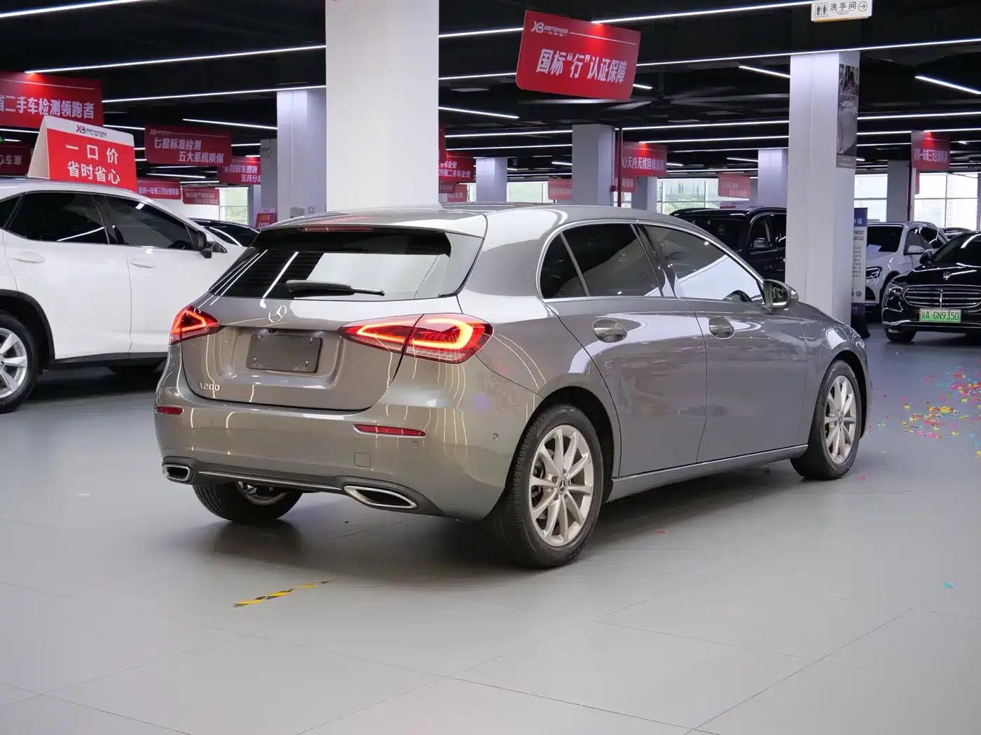 Imported Mercedes-Benz A-Class 2021 A 200 Fashion Model — миниатюра 7