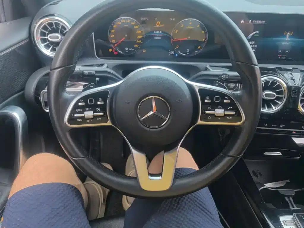 Mercedes-Benz A-Class (Imported) 2019 A 200 Dynamic — миниатюра 11