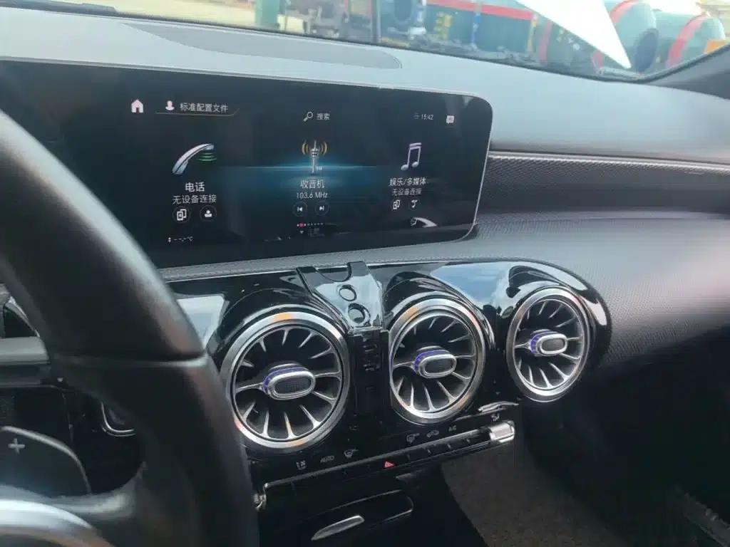 Mercedes-Benz A-Class (Imported) 2019 A 200 Dynamic — миниатюра 13