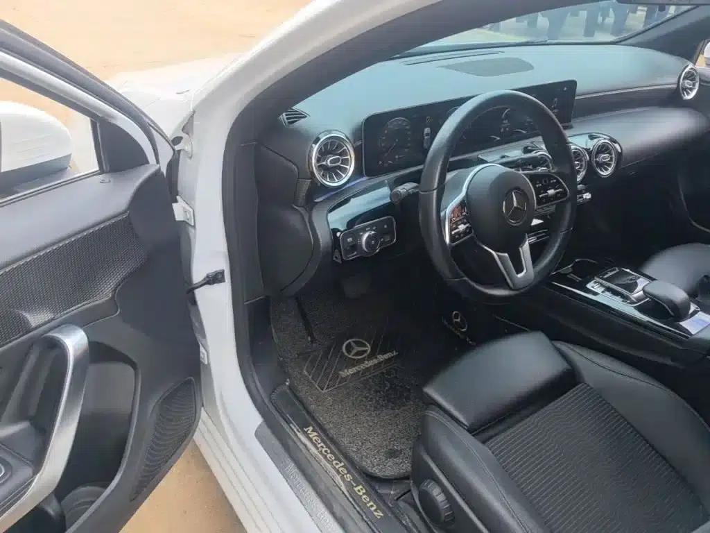 Mercedes-Benz A-Class (Imported) 2019 A 200 Dynamic — миниатюра 16