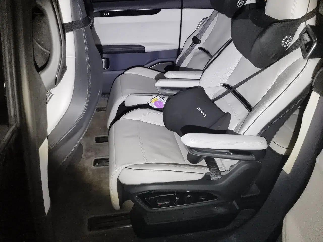 HiPhi X 2021 Flagship Edition 6-Seater — миниатюра 17