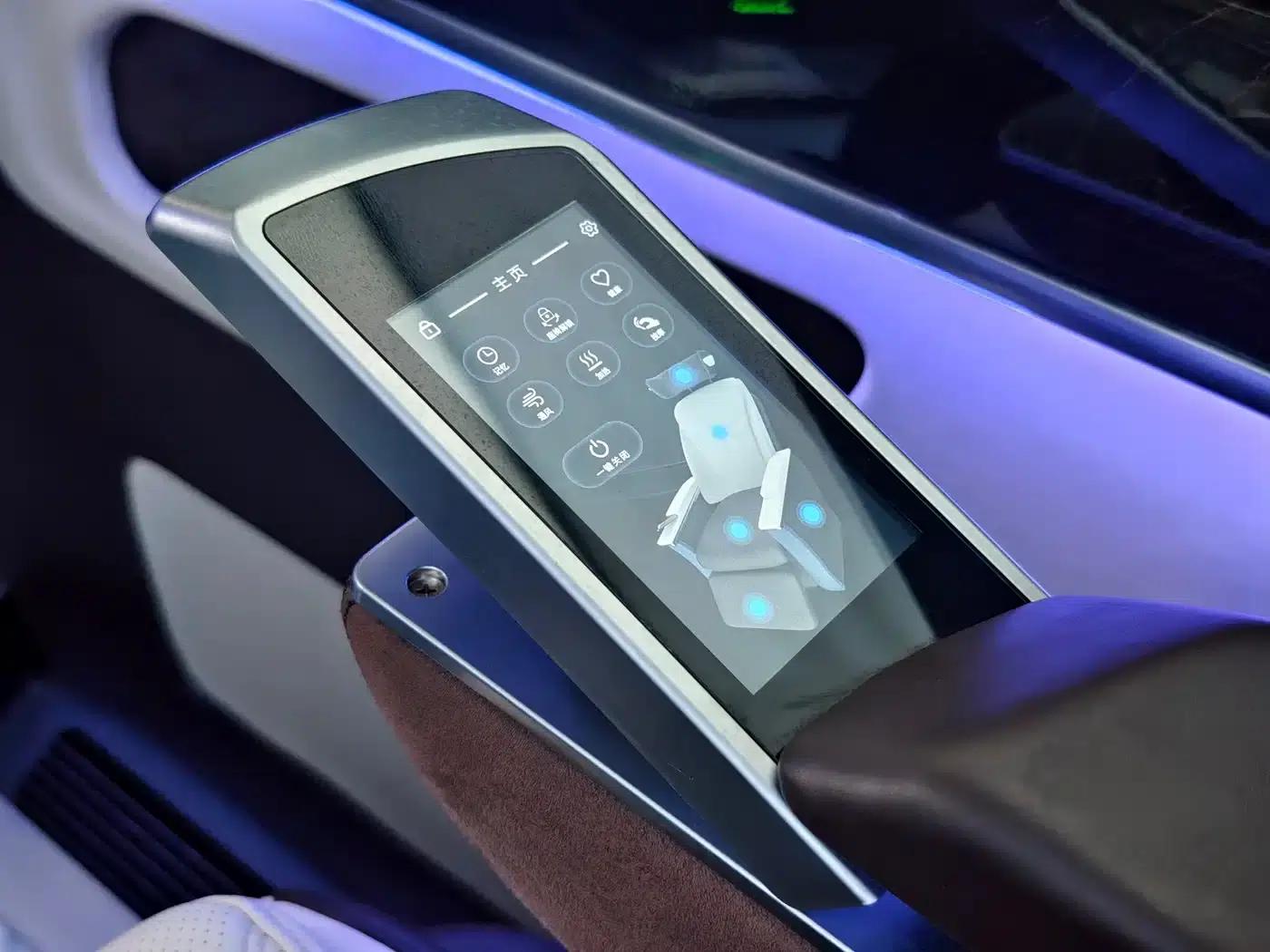 2023 Nissan Vito 2.0T Business Edition 7-seater — миниатюра 20