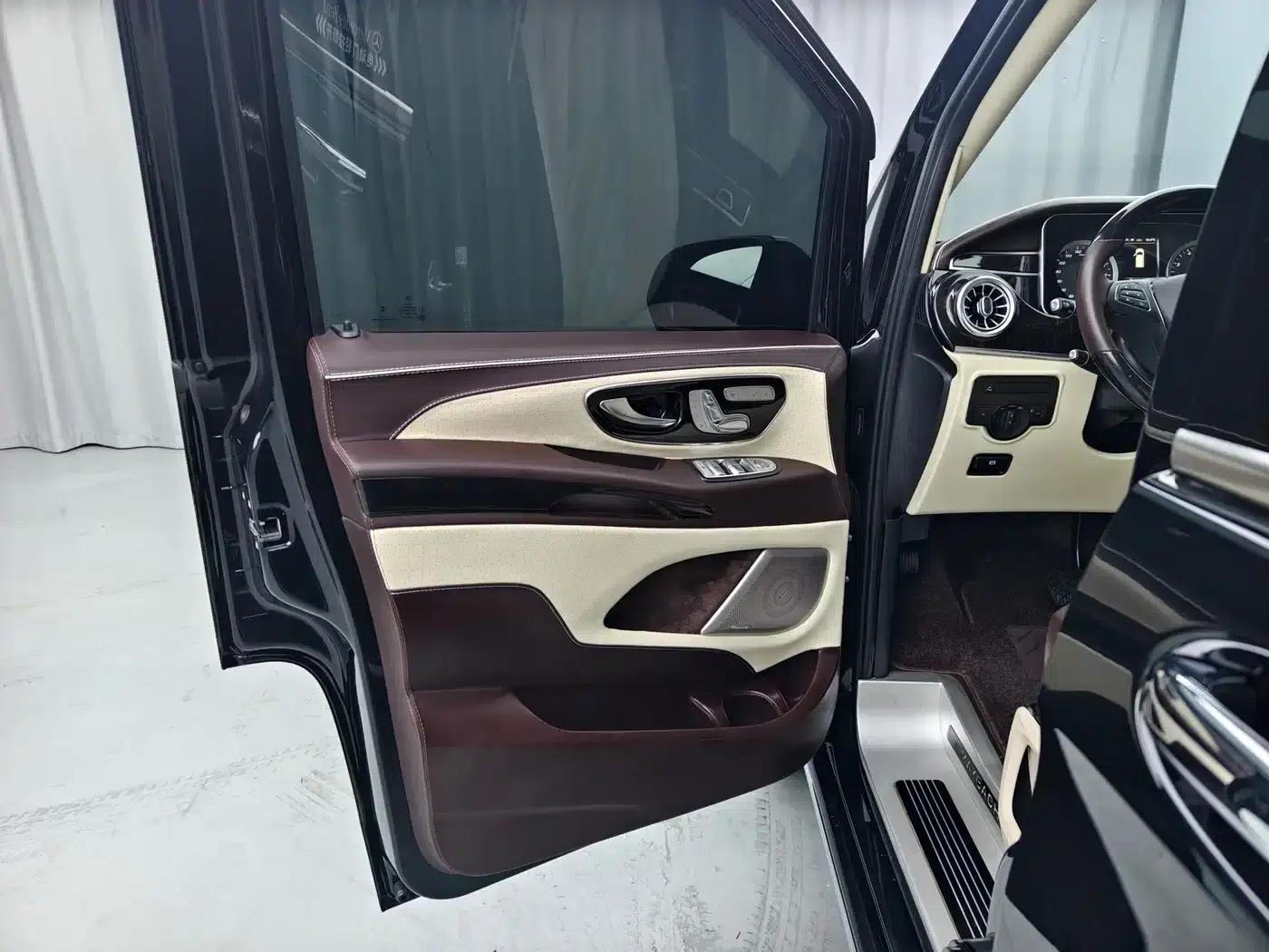 2023 Nissan Vito 2.0T Business Edition 7-seater — миниатюра 7