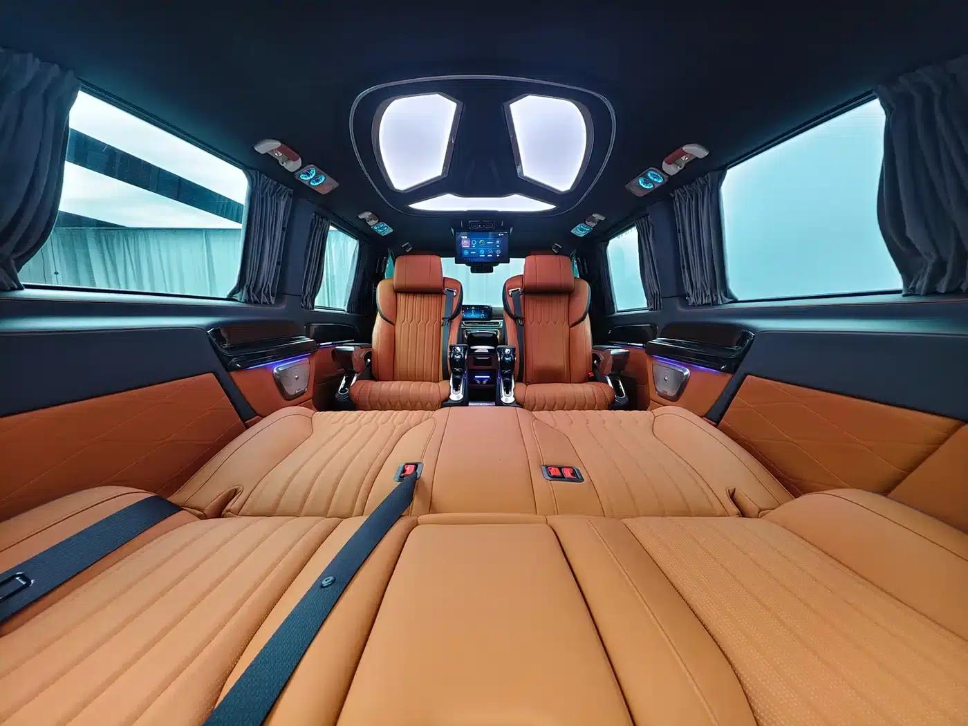 2024 Nissan Vito 2.0T Business Edition 7-seater — миниатюра 25