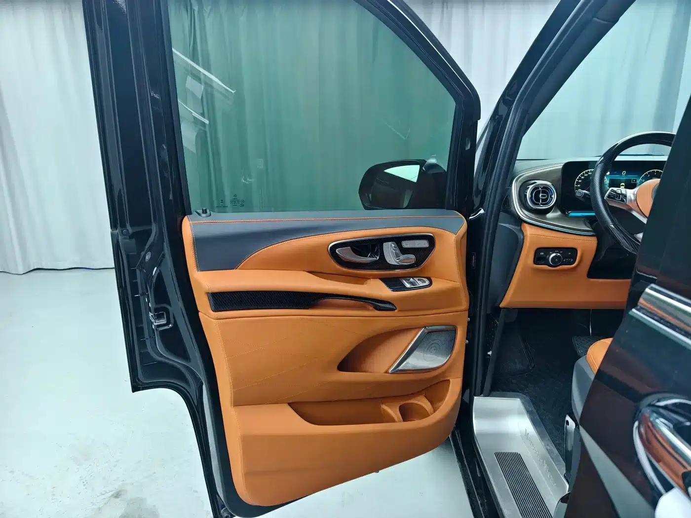 2024 Nissan Vito 2.0T Business Edition 7-seater — миниатюра 7